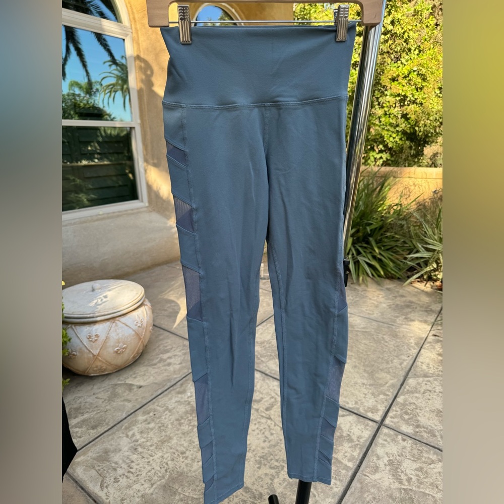 ALO Yoga Blue Leggings